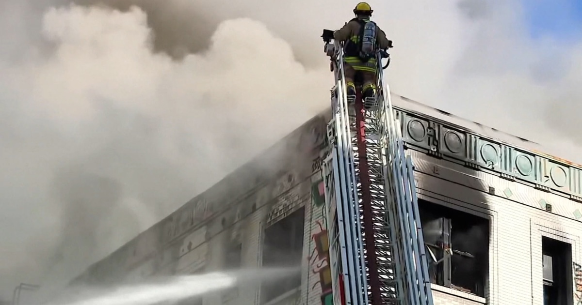 Watch as firefighters respond to structure fire in Los Angeles - The ...