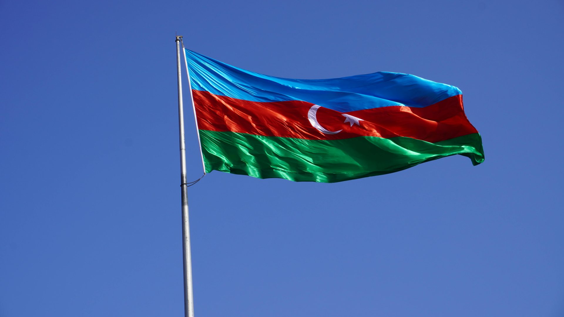 Paris Detains Azerbaijani Children Amid Custody Dispute