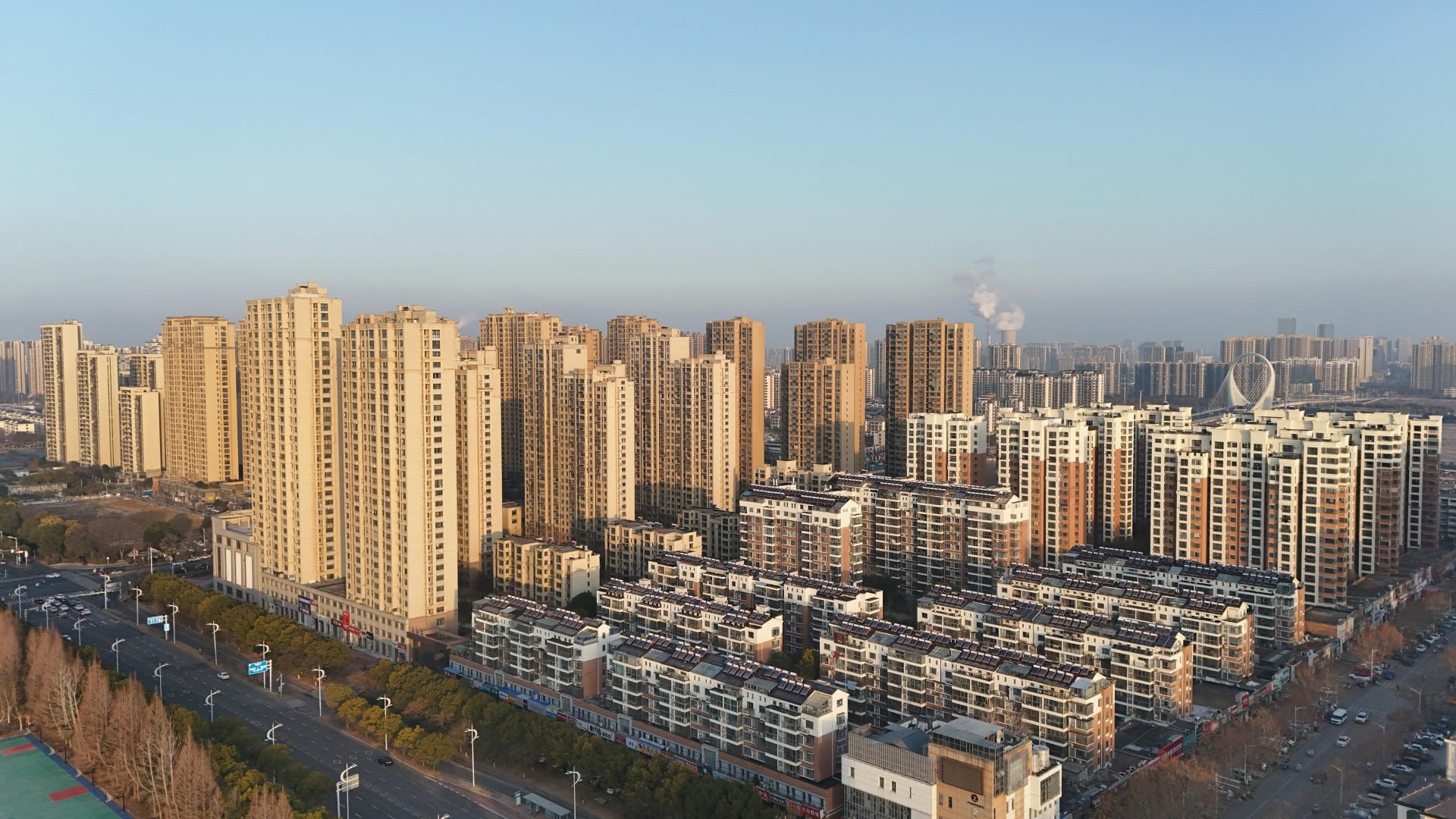 China Home Prices Forecast to Fall Slower in 2024: Reuters Survey