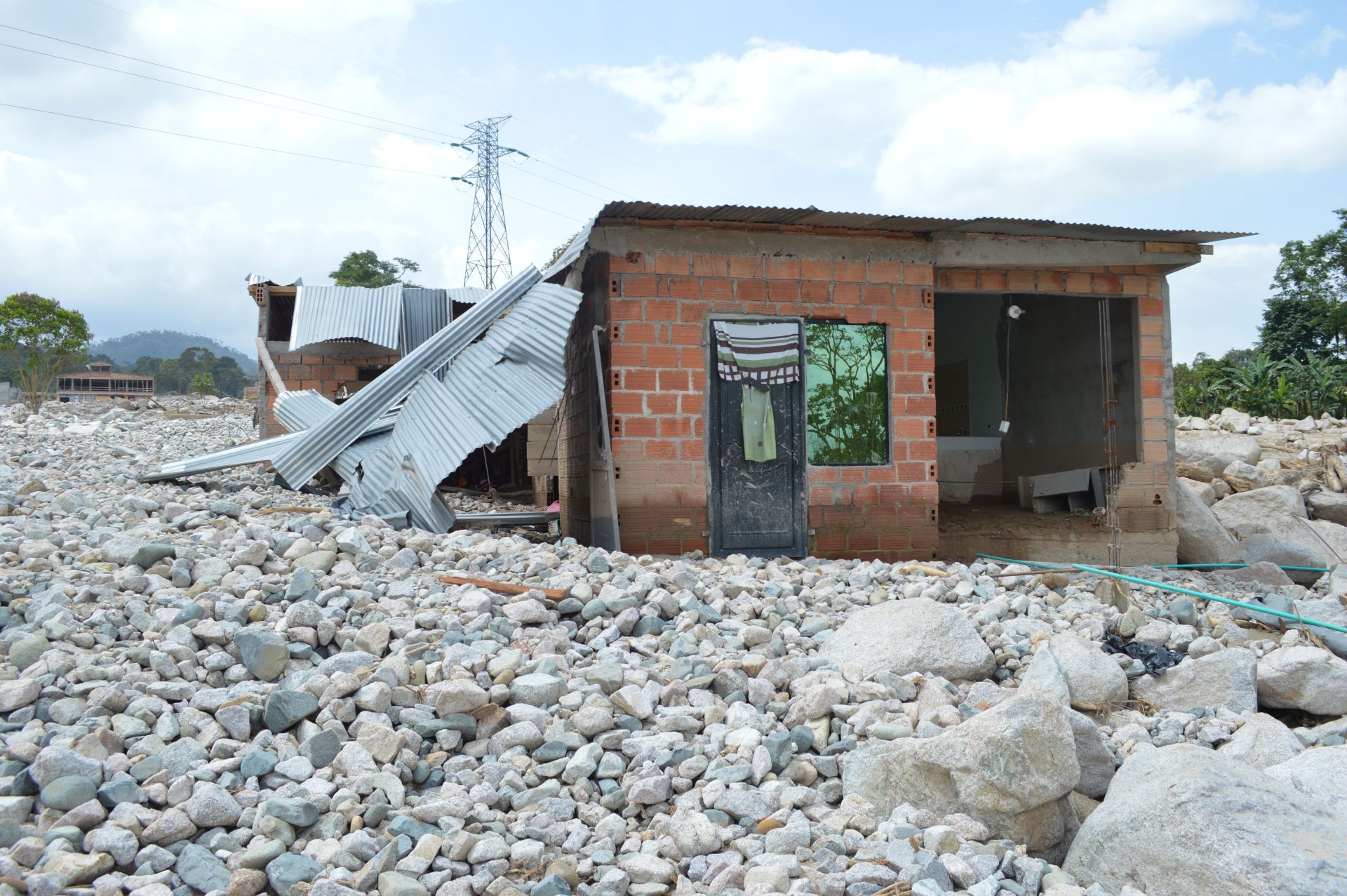 Venezuelan Officials Report 2,595 Deaths from Strong Earthquakes