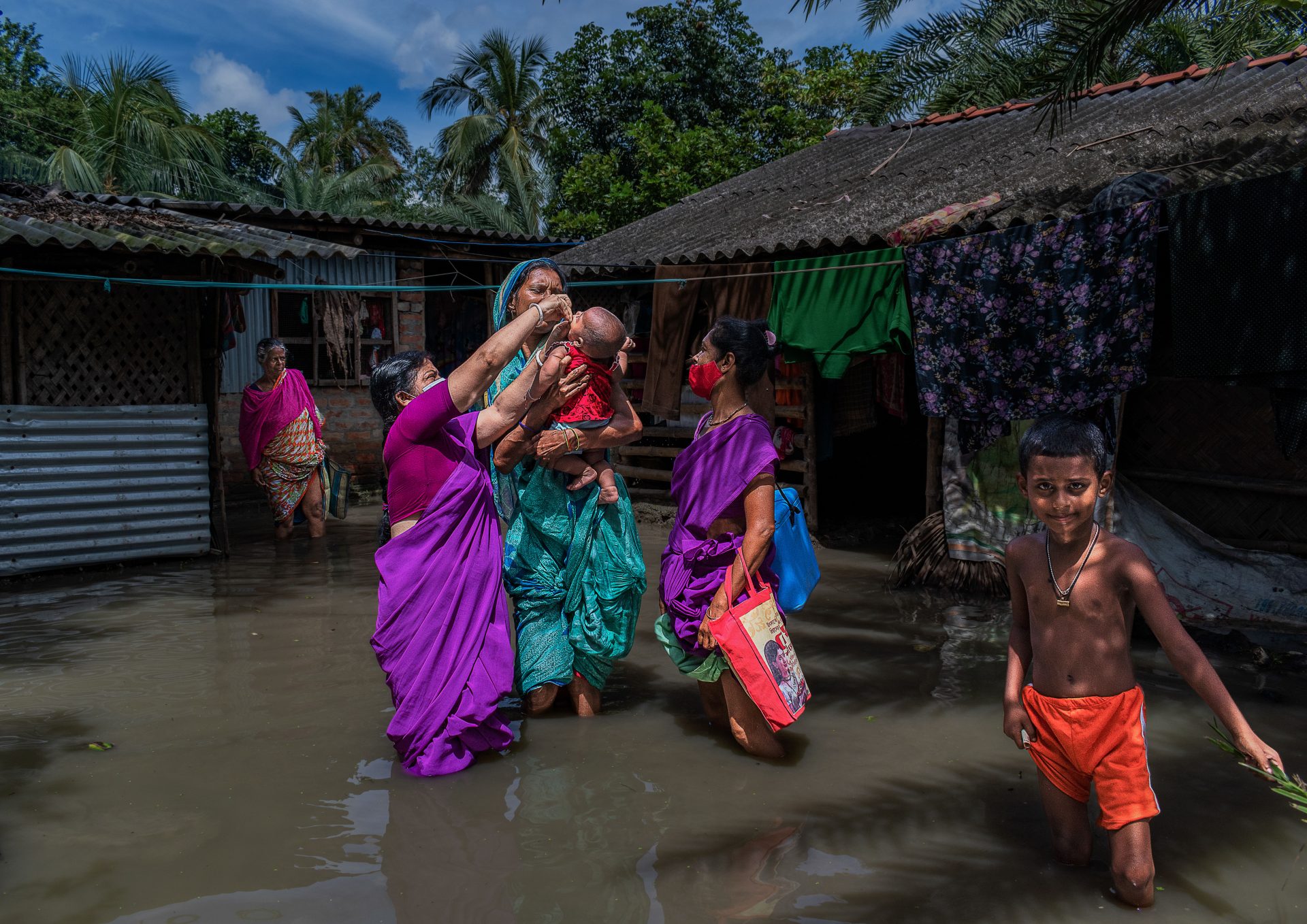Philippines: Monsoon Impacts 3.7M Amidst Low Household Savings