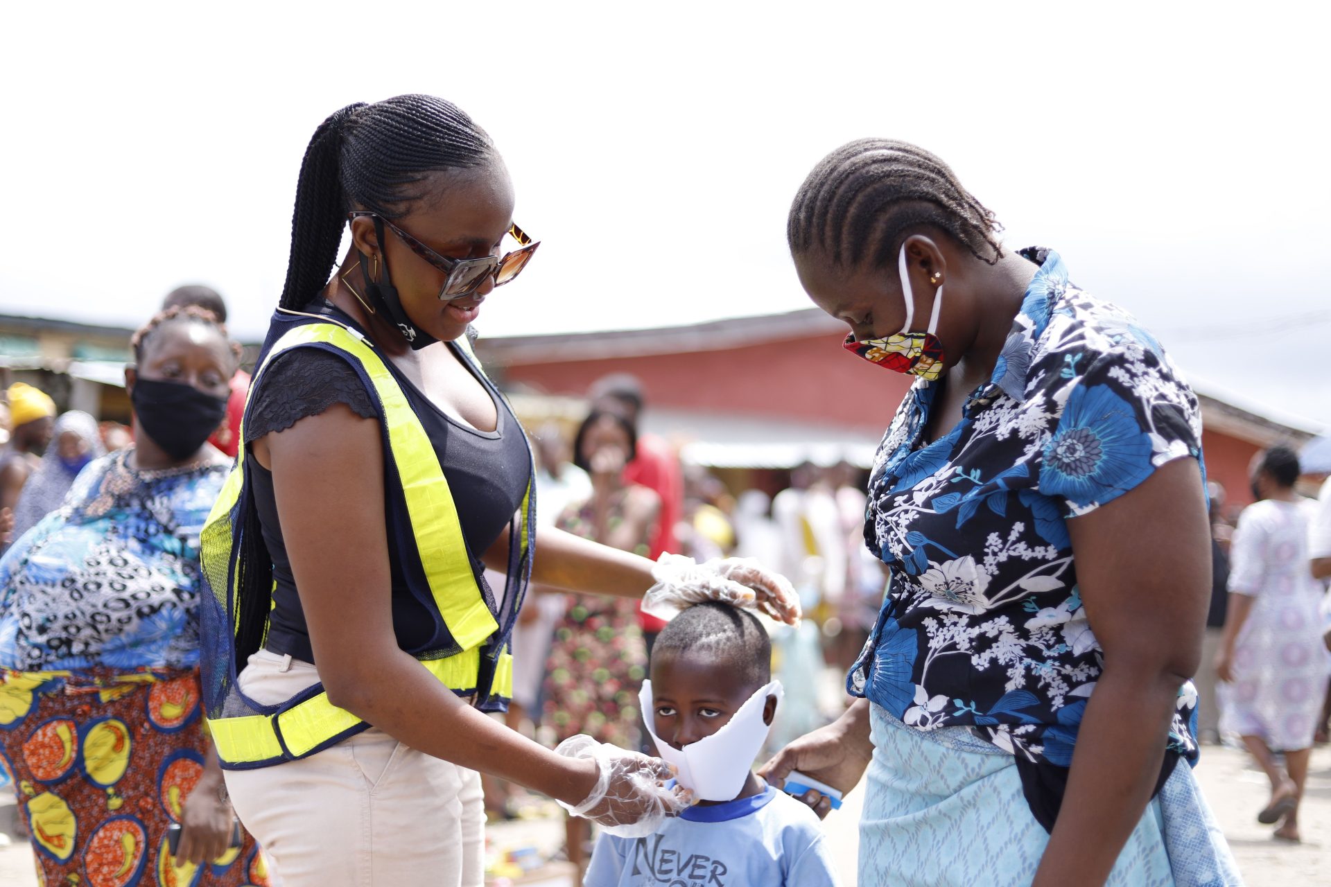 DRC Ebola Outbreak Deaths Exceed 2,000, Government Reports