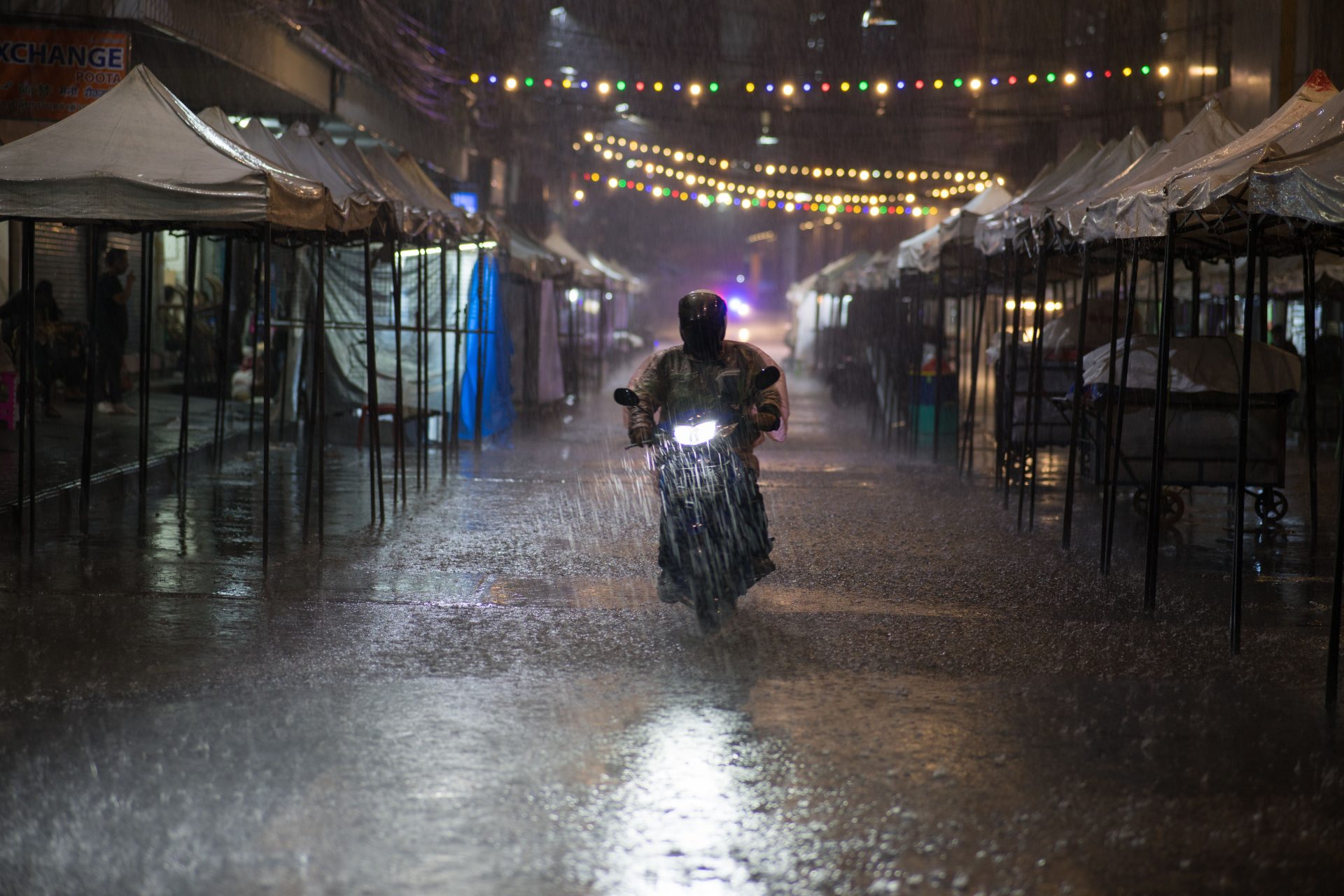 TMD Issues Heavy Rain Warning for 41 Thai Provinces, Bangkok Included