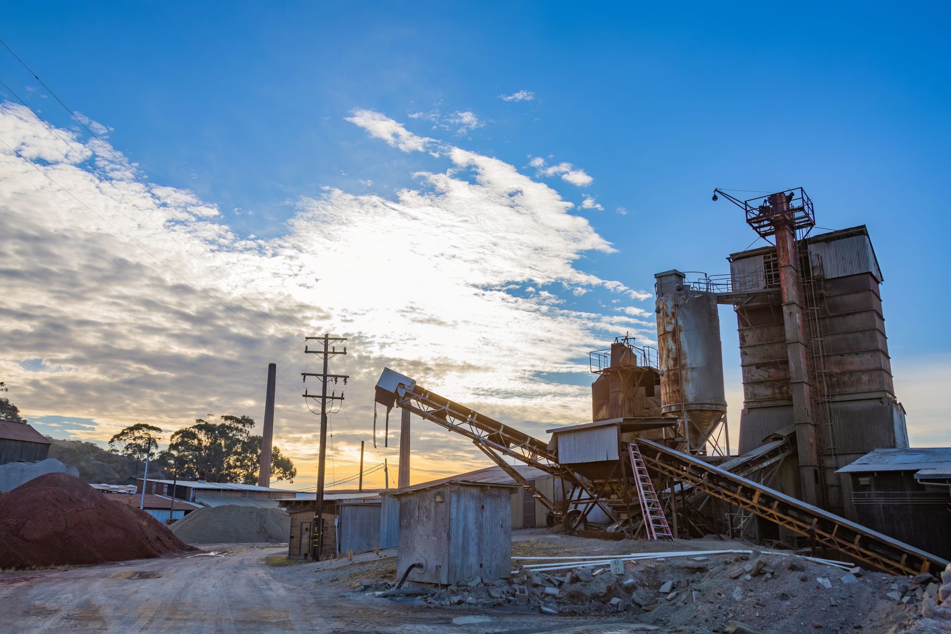 Zimbabwe Civil Group Petitions Chinese Envoy on Mining Compliance