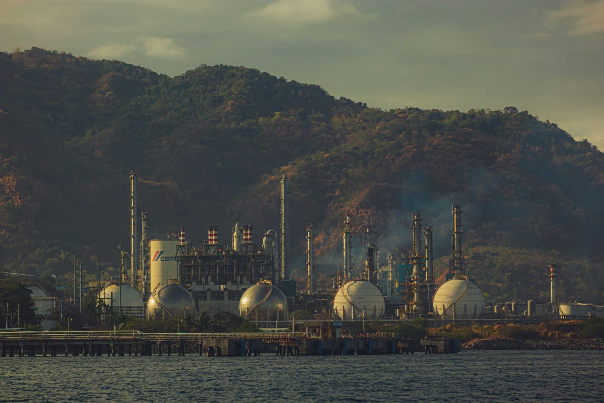 Reliance Industries Leads Non-U.S. Purchases of Venezuelan Crude