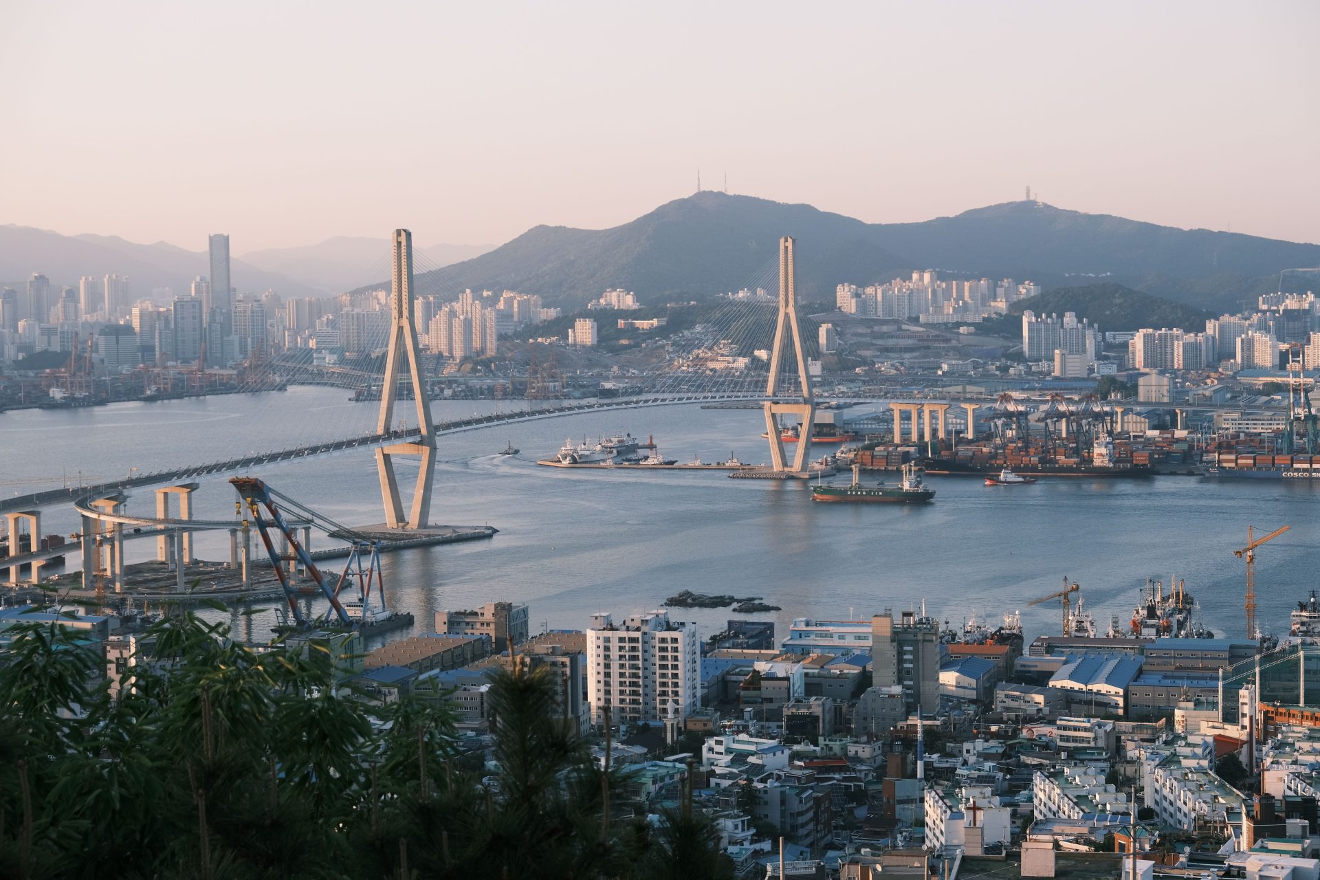 China, North Korea Schedule New Yalu River Bridge Opening