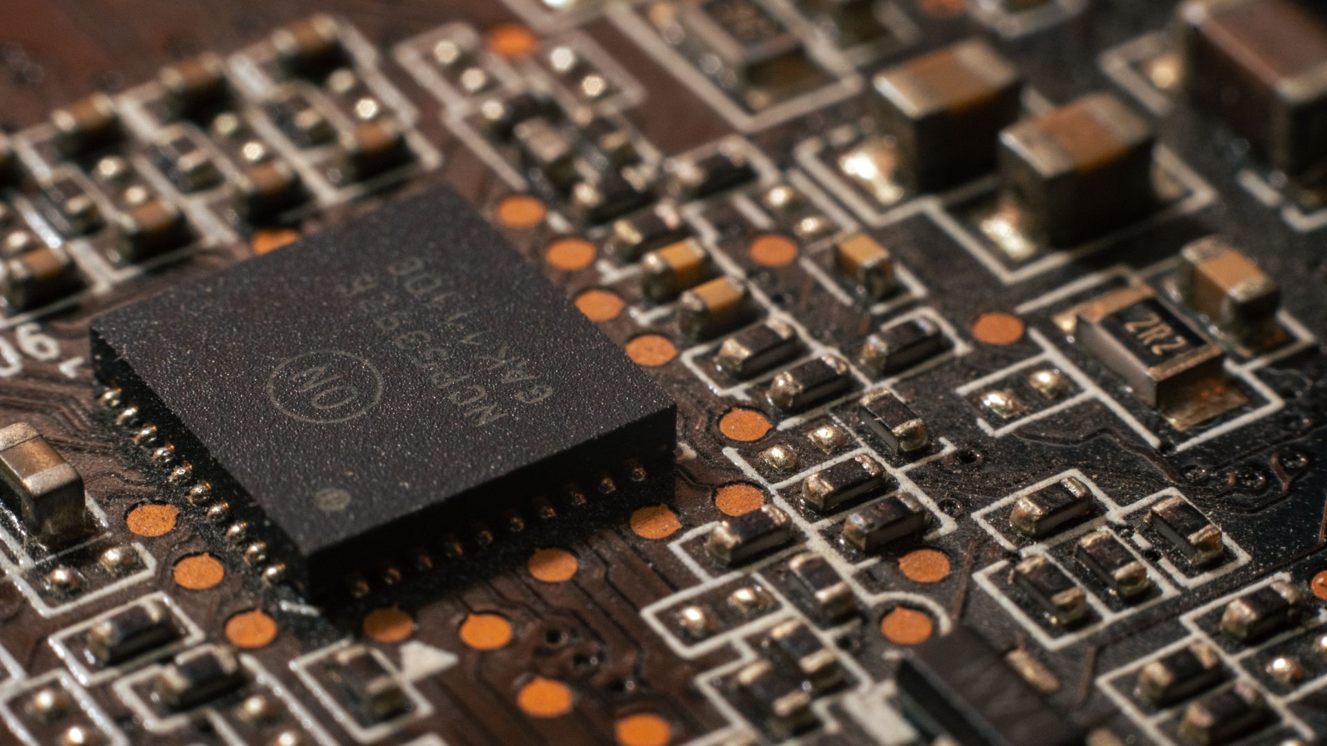 Anthropic Details AI Self-Replication via Consumer Devices
